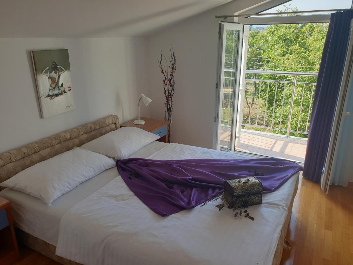 Apartments Mare & Mons Deluxe มาลินสกา ภายนอก รูปภาพ