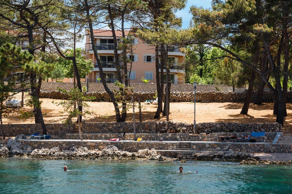 Apartments Mare & Mons Deluxe มาลินสกา ภายนอก รูปภาพ