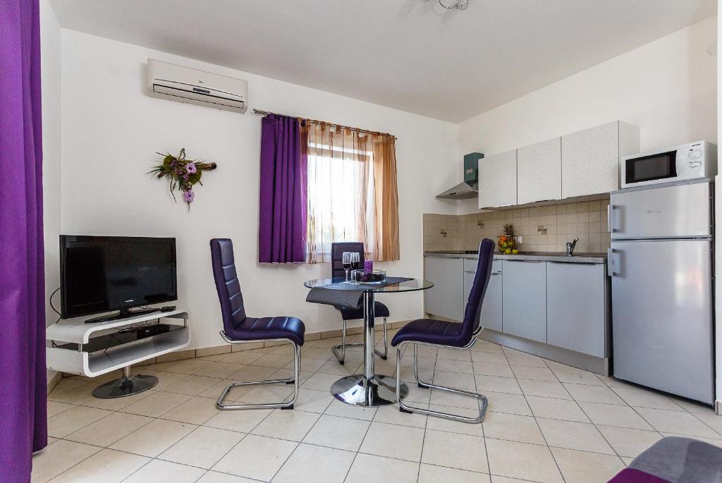 Apartments Mare & Mons Deluxe มาลินสกา ห้อง รูปภาพ